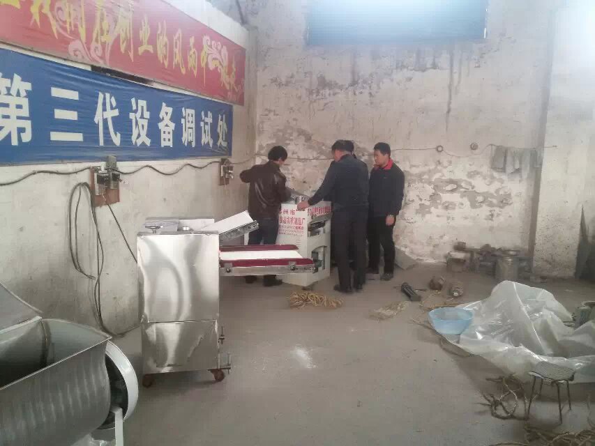 一品鮮工程師細(xì)心指導(dǎo)江蘇昆山客戶高先生調(diào)試設(shè)備