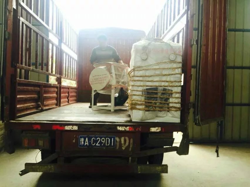 吉林李先生使用一品鮮多功能拉面機(jī)扯面機(jī)代替手工做面