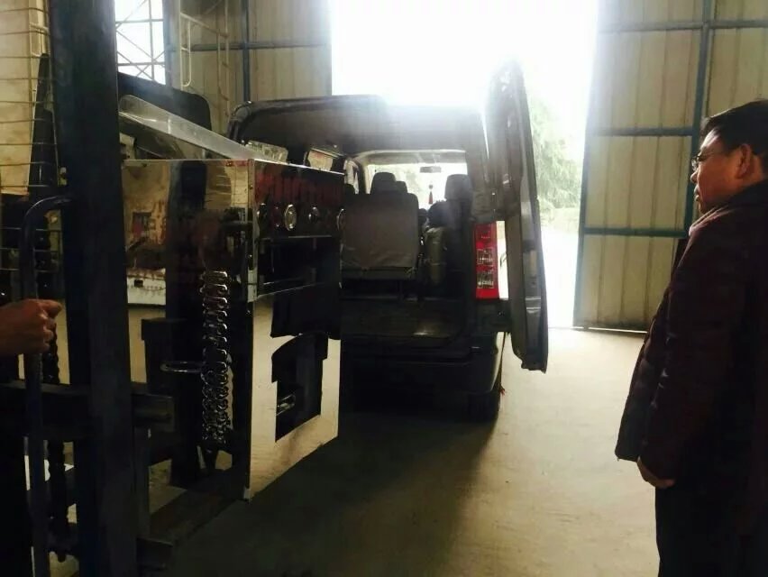 鄭州李先生面館開分店繼續(xù)購買一品鮮多功能拉面機(jī)