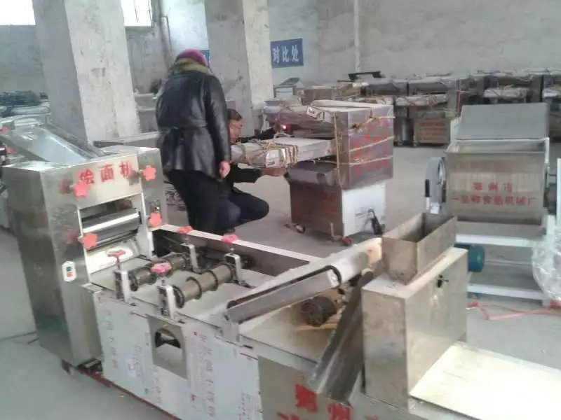 許昌燴面機(jī)2