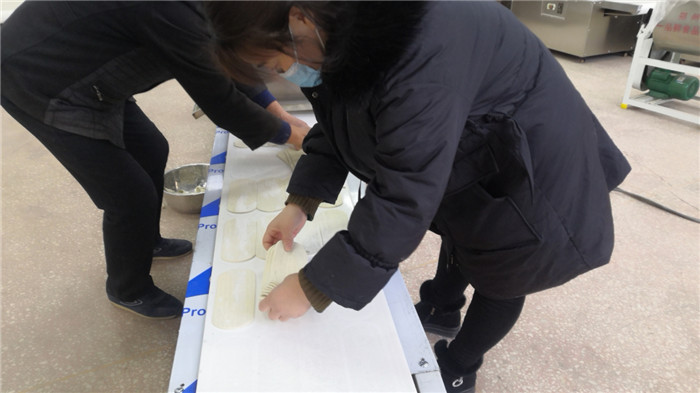 客戶測試燴面片質(zhì)量